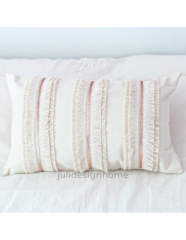 almohadón con flecos