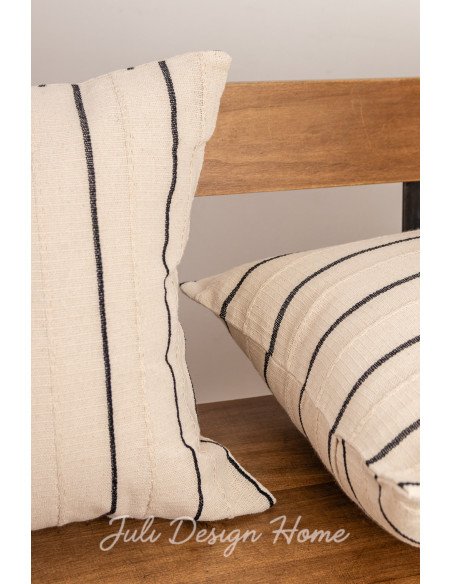 Almohadón Valeria 50x50 (Negro) -  Juli Design Home